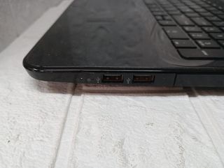 Portatil HP Pavilion 15-d020dx Táctil (1776)
