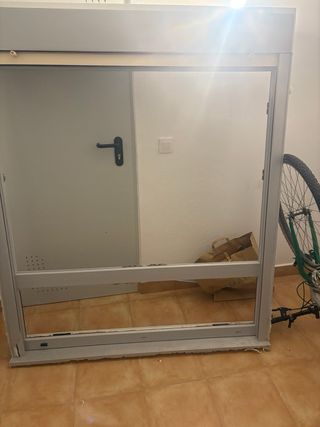 Ventanas PVC  Tienen 4 años, cristal de doble capa