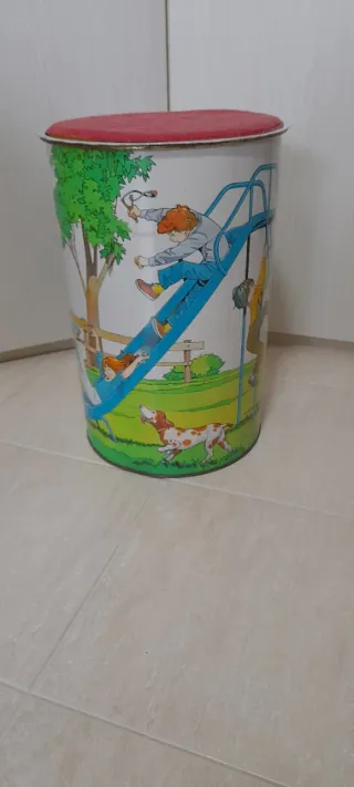 Contenitore vintage in latta