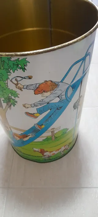 Contenitore vintage in latta