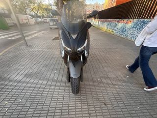 Yamaha XMAX 400 gris 16500km