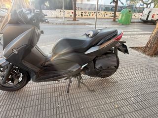 Yamaha XMAX 400 gris 16500km