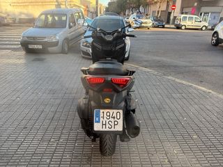 Yamaha XMAX 400 gris 16500km