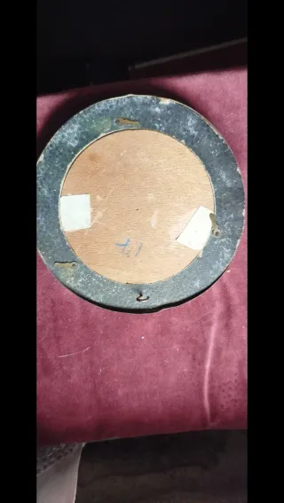 Cornice in metallo con lamina interna