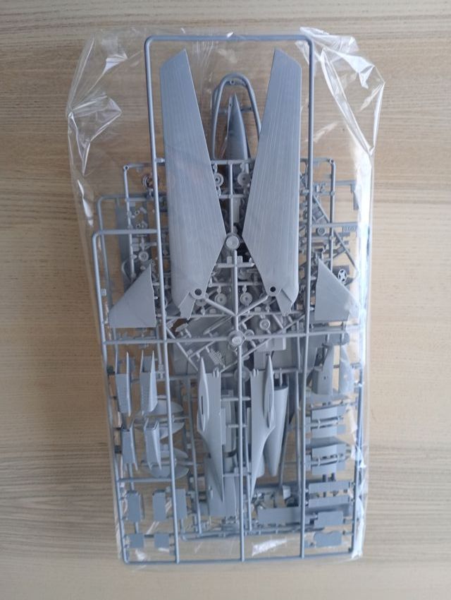 TUPOLEV TU-160 BLACKJACK MAQUETA ZVEZDA 1/144