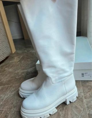 Stivali alti bianchi
