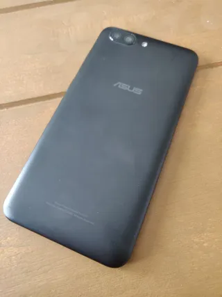 Teléfono Asus Negro SEMINUEVO