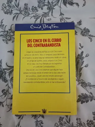 Los cinco en el cerro del contrabandista.