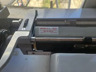Máquina de escribir Olivetti Linea 88