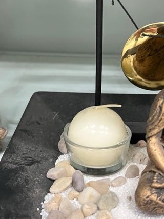 Statua Buddha Zen con Gong e Incensi