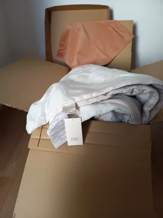 Colcha Zara Home 270x280 con etiqueta puesta