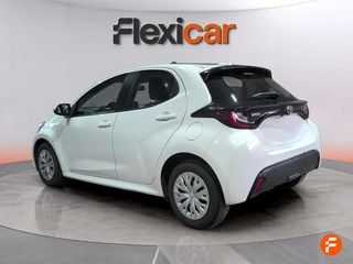 Toyota Yaris 1.5 120H Business Plus