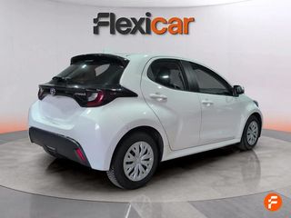 Toyota Yaris 1.5 120H Business Plus