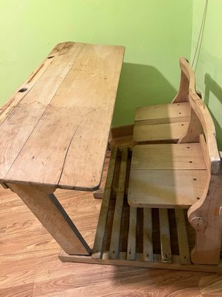 Pupitre antiguo de madera