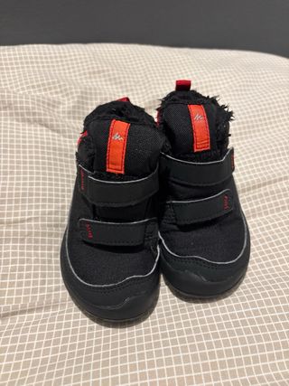 Botas de agua y montaña para niños/as