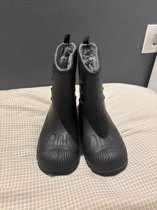 Botas de agua y montaña para niños/as