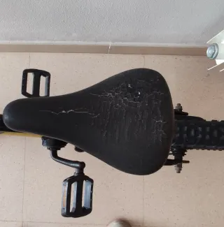 Bicicleta Infantil SPECIALIZED HOTROCK 16 "