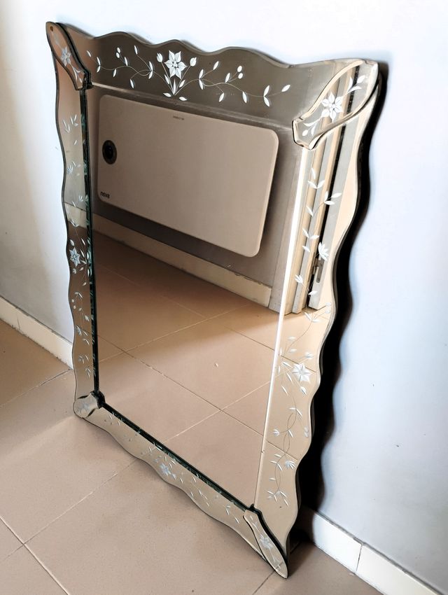 Espejo Clásico Vidrio Esmerilado Decorado 76x56cm
