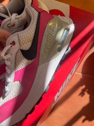 Zapatillas Nike Air Max Niña Rosa y Blanca