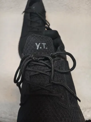 Scarpe ginnastica nere uomo/donna taglia 45