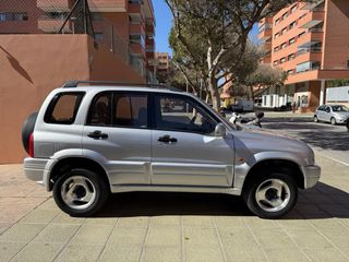 Suzuki Grand Vitara 2000