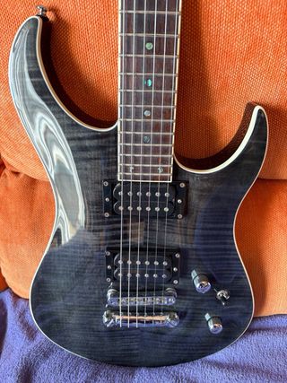 Guitarra G&L Fiorano GTS