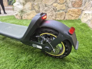 Bongo M40 XL Connected Patinete Eléctrico