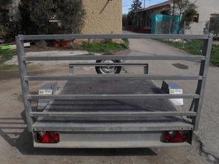 Remolque plataforma porta vehículos