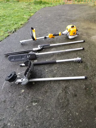 Desbrozadora Stiga con accesorios