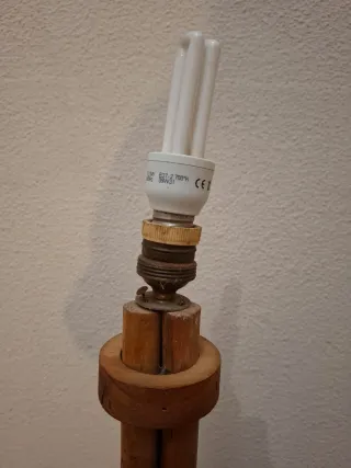 LAMPARA DE PIE DE CAÑA