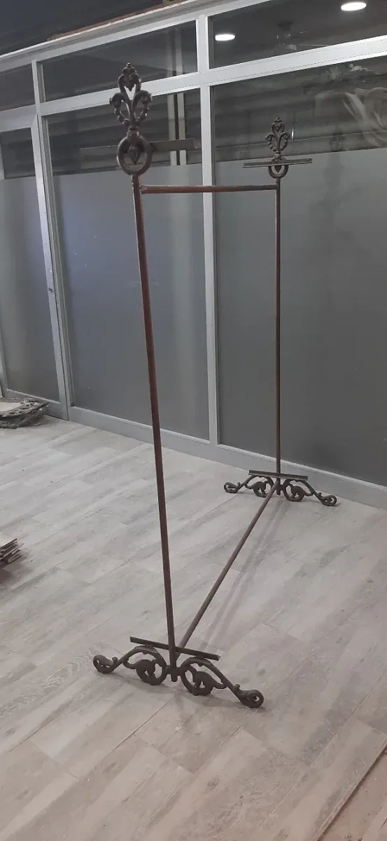 Burro de forja para ropa