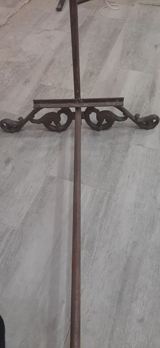 Burro de forja para ropa