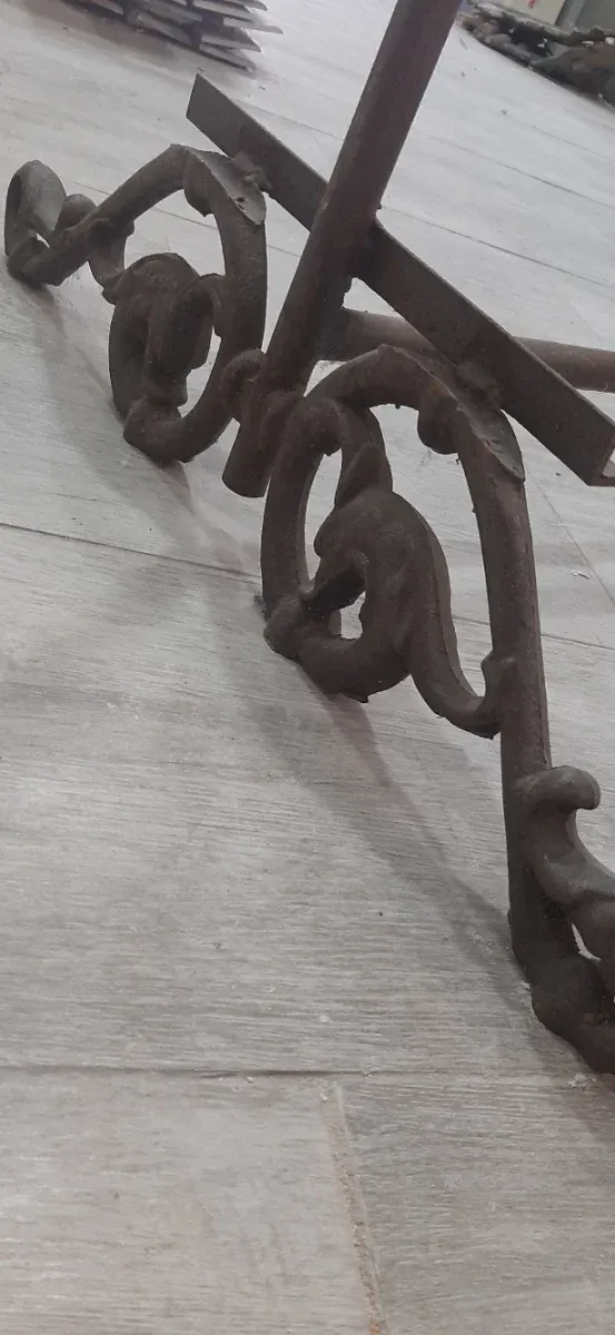 Burro de forja para ropa