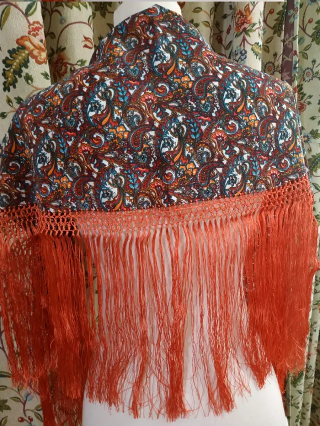 Mantoncillo flecado a mano