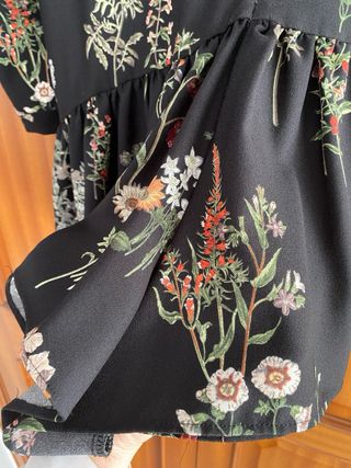 Mono Zara floral negro