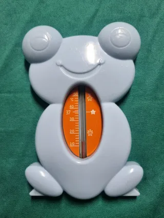 Banheira de bebé com termómetro