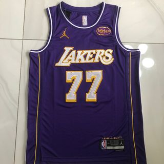Camiseta Doncic 2026 talla M Lakers