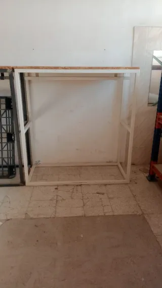 Mesa diseño industrial madera y metal