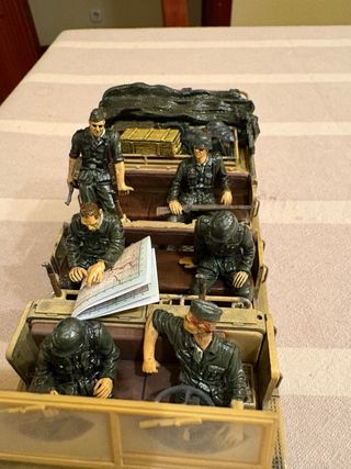 Forces of Valor alemán de orugas con figuras 1.32