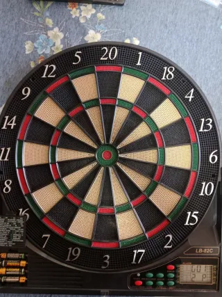 Diana de dardos electrónica LB-82C