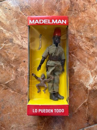 Madelman con mono y sable