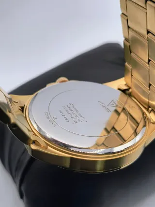 Reloj Guess Dorado Hombre Negro