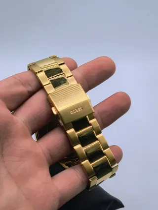 Reloj Guess Dorado Hombre Negro