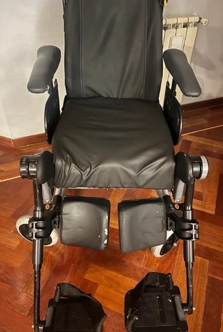 Silla de ruedas Rea Clematis basculante