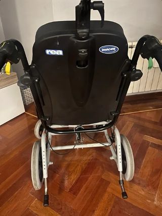 Silla de ruedas Rea Clematis basculante