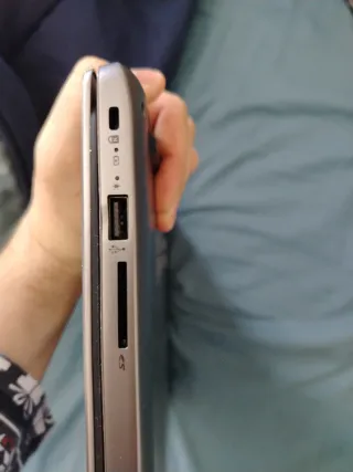 Acer Swift 3 Ryzen 7 6GB RAM (senza SSD non si accende)