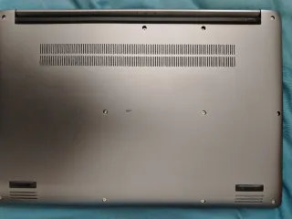 Acer Swift 3 Ryzen 7 6GB RAM (senza SSD non si accende)