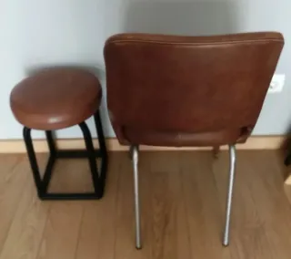 Sillón y taburete vintage