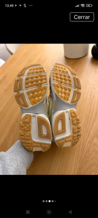 Zapatillas Nike V2K Run Mujer Gris/Blanco.