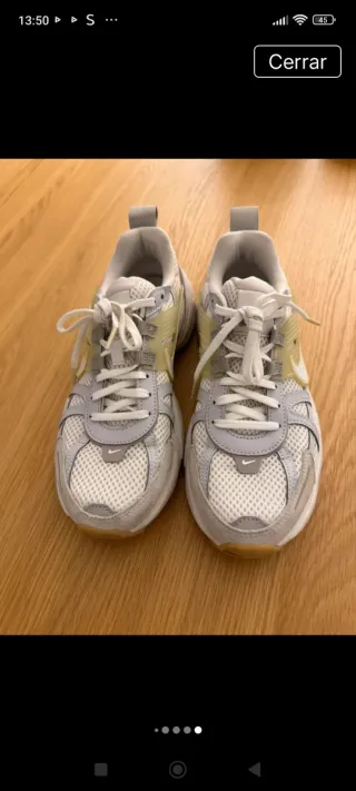 Zapatillas Nike V2K Run Mujer Gris/Blanco.